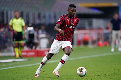 Rafael Leao Wallpapers | Wallpapers.com