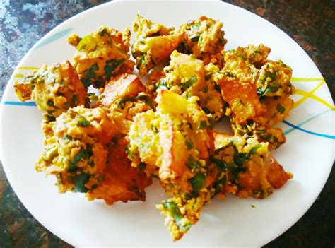 Palak Aloo ke Pakode | Palak Pakora
