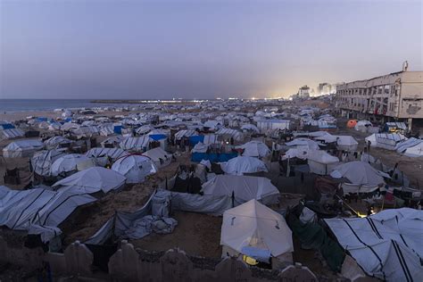 Coldest winter yet ravages Gazans trapped in shattered tents