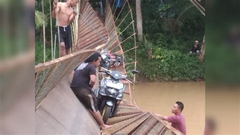 Tali Seling Putus, Jembatan Penghubung Dua Kampung di Tegalbuleud Roboh ...