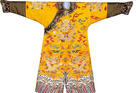 高清照片：清朝皇后的龙袍，尽显母仪天下的华贵气质_腾讯新闻