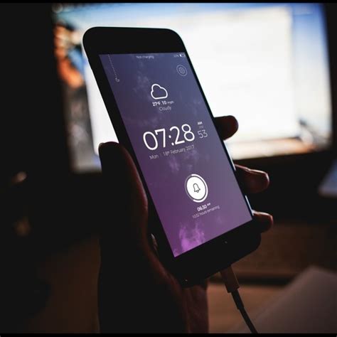 Image result for Android vs Apple Alarm