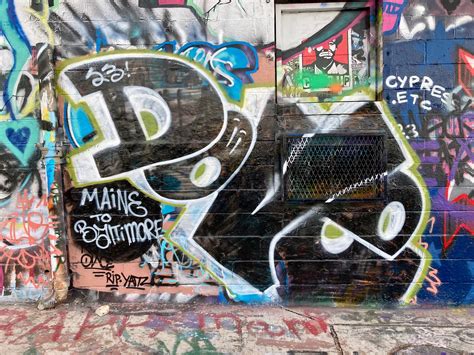 DOVE – Baltimore Street Art