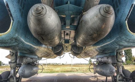ФАБ-500 М62- управляемая опытная бомба с модулями планирования и коррекции