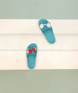 Layasa Girls Slip On Slipper Flip Flop Price in India - Buy Layasa ...