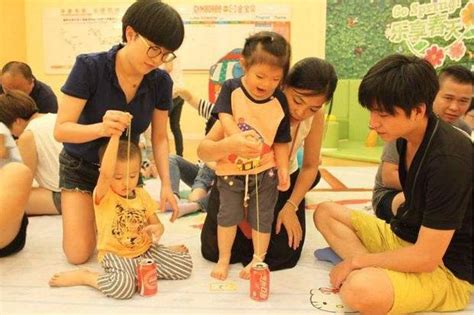 亲子游戏中传递着成长的快乐-优生优育,孩子们,宣传周,江东区-中国宁波网-新闻中心