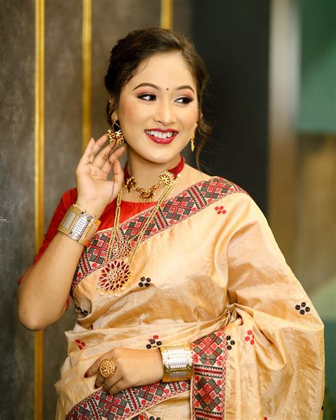 Tussar Silk Mekhela Chadar in Mising tribal design – Koina
