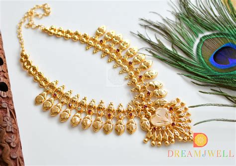 Gold tone pink-white stone Kerala style necklace dj-36844 – dreamjwell