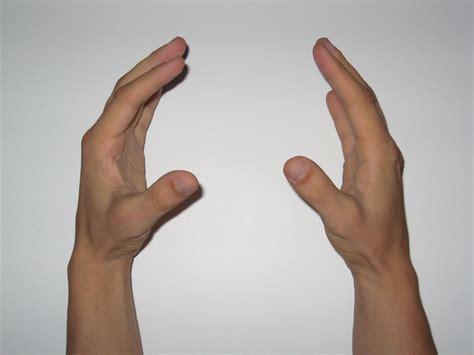 Qigong Finger Bending Exercises | Developyourqi.com