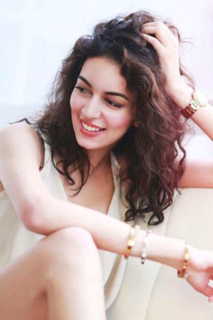 Embrace Summer With Artsy Jewellery And Minimal Ocassion-Wear | Grazia ...