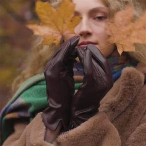 Γυναικείες Τσάντες, Ρούχα, Ζώνες, Πορτοφόλια & Αξεσουάρ