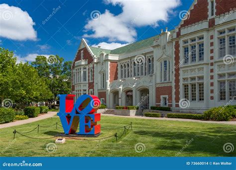 Love Sculpture and Visitor Center at University of Oklahoma Editorial ...