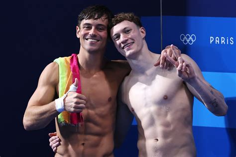 Family pride gives Tom Daley his perfect Paris Olympics moment - Outsports