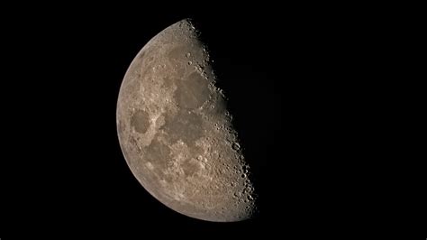 See the half-lit moon during its third quarter phase May 12 | Space