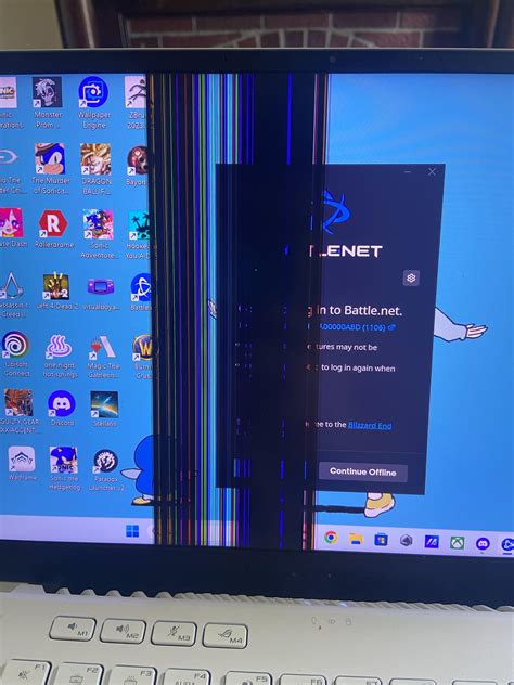 Does anyone know what could’ve caused this screen glitch? : r/laptops