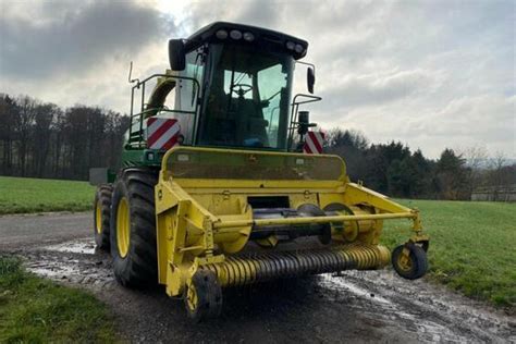 Mit Kemper 360 Maisvorsatz: John Deere 7400 Häcksler für 78.000 Euro ...