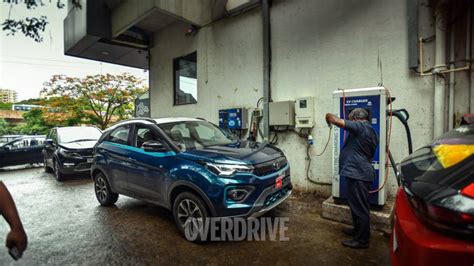 Living with an electric car: Mumbai-Pune roadtrip in a Tata Nexon EV ...