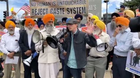 World Hindu Congress: Protests against the 'Ku Klux Klan of India'