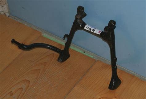 BSA. Main/Centre stand. BSA A7/A10 sw. arm/Spitfire Scrambler ...