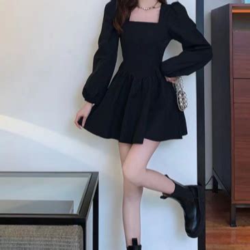 Black Square Neck Full Sleeve Fit And Flare Dress – Outzidr