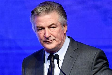 Alec Baldwin, brother Stephen Baldwin reportedly crash into tree after ...