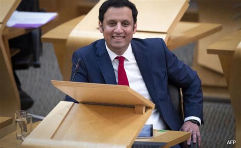 Scottish Labour leader urges UK PM Starmer to resign over Epstein fallout