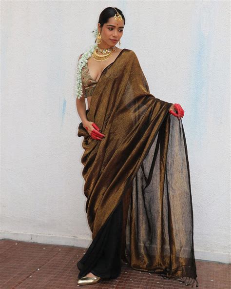 Buy Mrinal Handwoven Linen Zari Saree | Linen Saree