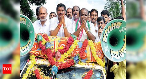 Karnataka bypolls: Election officials gear up for huge rush as ...