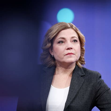 EU-komissaari Henna Virkkunen väläyttää uusien EU-pakotteiden ...
