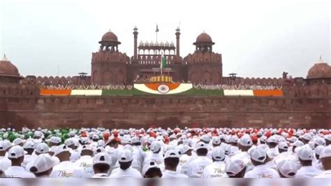 Independence Day 2025: दिल्ली के लाल किले में MP के किसानों का सम्मान ...