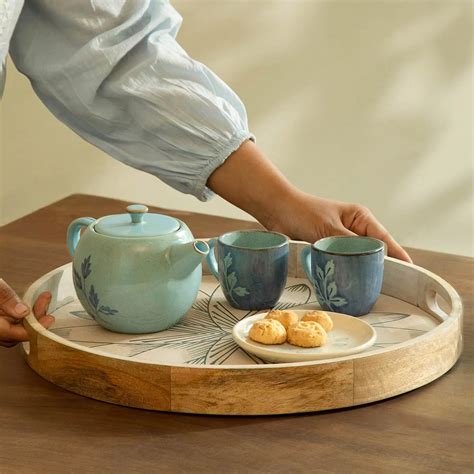 Buy Floral Round Tray - Blue Online - Ellementry – ellementry