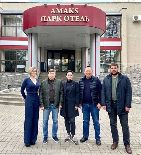 На днях в Амакс Парк-отель прошла неофициальная встреча, на которой ...