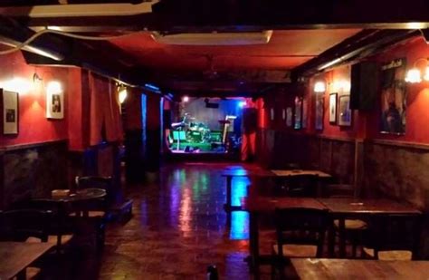 Bari Nightlife: 7 Best Places To Visit On Your Next Vacay