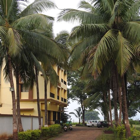 VAN VIHAR HOTEL (Silvassa) - Hotel Reviews, Photos, Rate Comparison ...