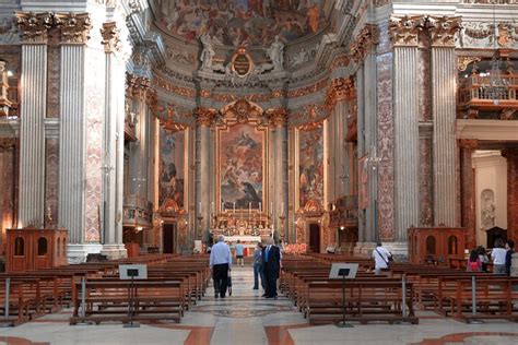 Vespa Tour THE SEVEN CHURCHES in Rome | Pelago