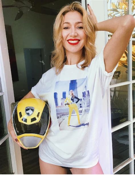 Power Ranger Yellow en Onlyfans: esto cobra por una foto