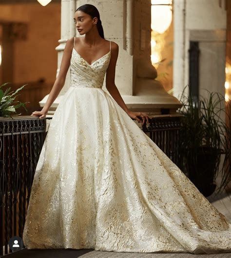 Lazaro Wedding Dress Save 45% - Stillwhite