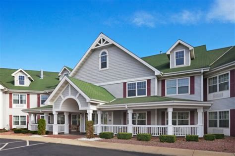 COUNTRY INN & SUITES BY RADISSON, GERMANTOWN, WI - Hotel Reviews ...