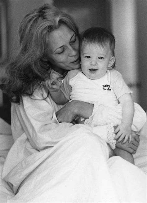 Faye Dunaway's Life in Photos