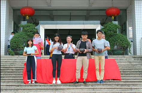我校举行2014—2015年第二学期优秀学生表彰大会_学院动态_揭阳技师学院