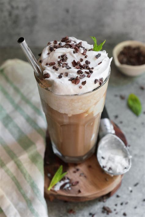 Eiskaffee (German Iced Coffee) - Flora & Vino