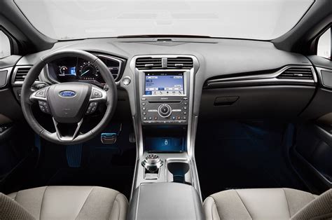 2017 Ford Fusion Review