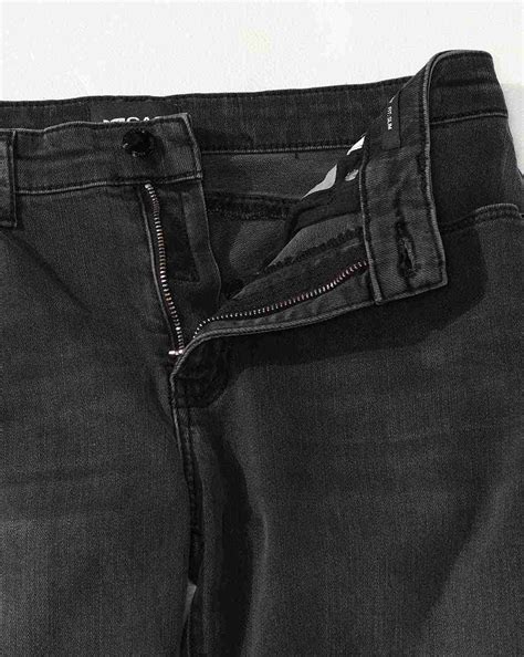 Women Slim Fit Mid Rise Black Jeans