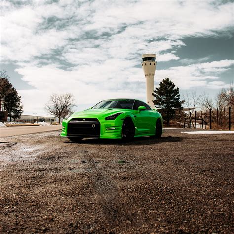 Download wallpaper 2780x2780 nissan gt-r, nissan, car, sports car ...