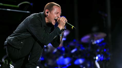 Zum 42. Geburtstag: So ehrt Witwe Talinda Chester Bennington