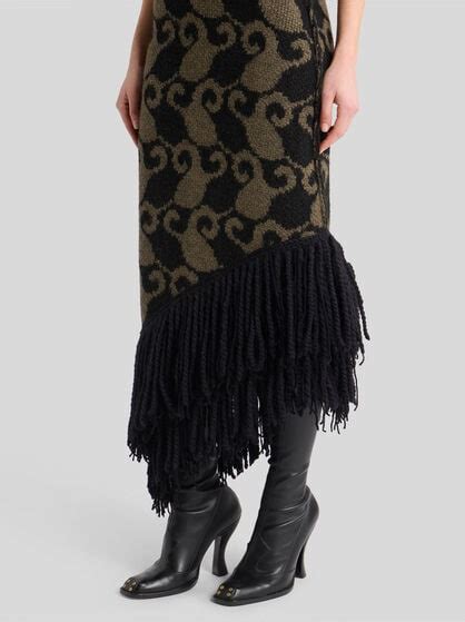 MAXIKLEID AUS WOLLE UND ALPAKA MIT JACQUARD-MUSTER UND FRANSEN ...