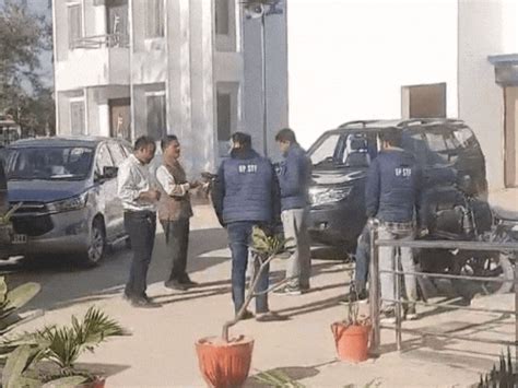 Terrorist resides in a cave near Mahakumbh entry point - Uttar Pradesh ...