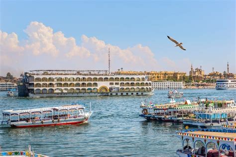 Touristik boats on nile | Premium Photo