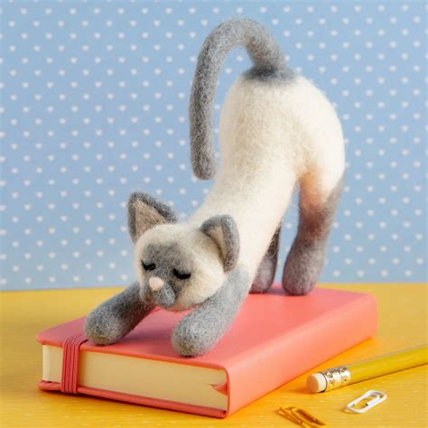 Felting a Cat 的图像结果