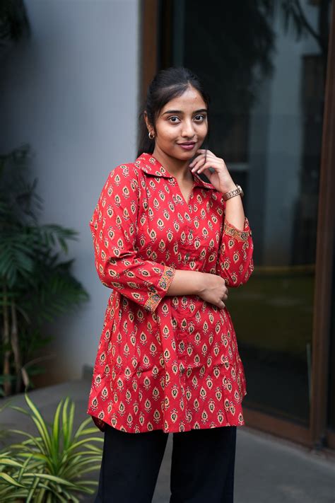 Crimson hand block printed cotton short kurti – Select by Shiva